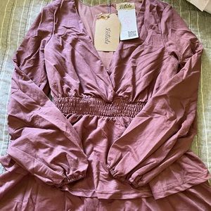 BNWT listicle romper